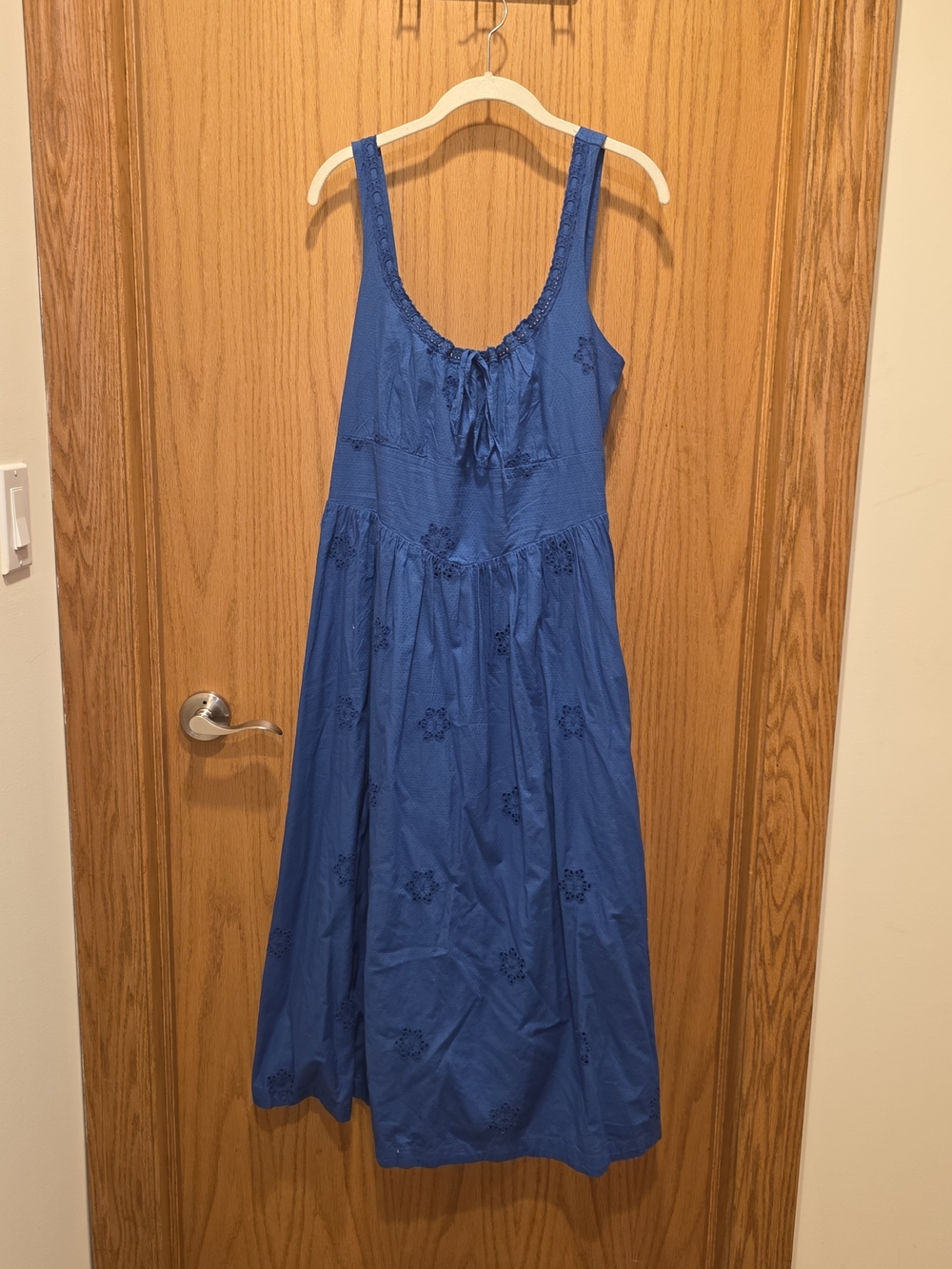 GAP Blue Sleeveless Midi Dress with Embroidered Details